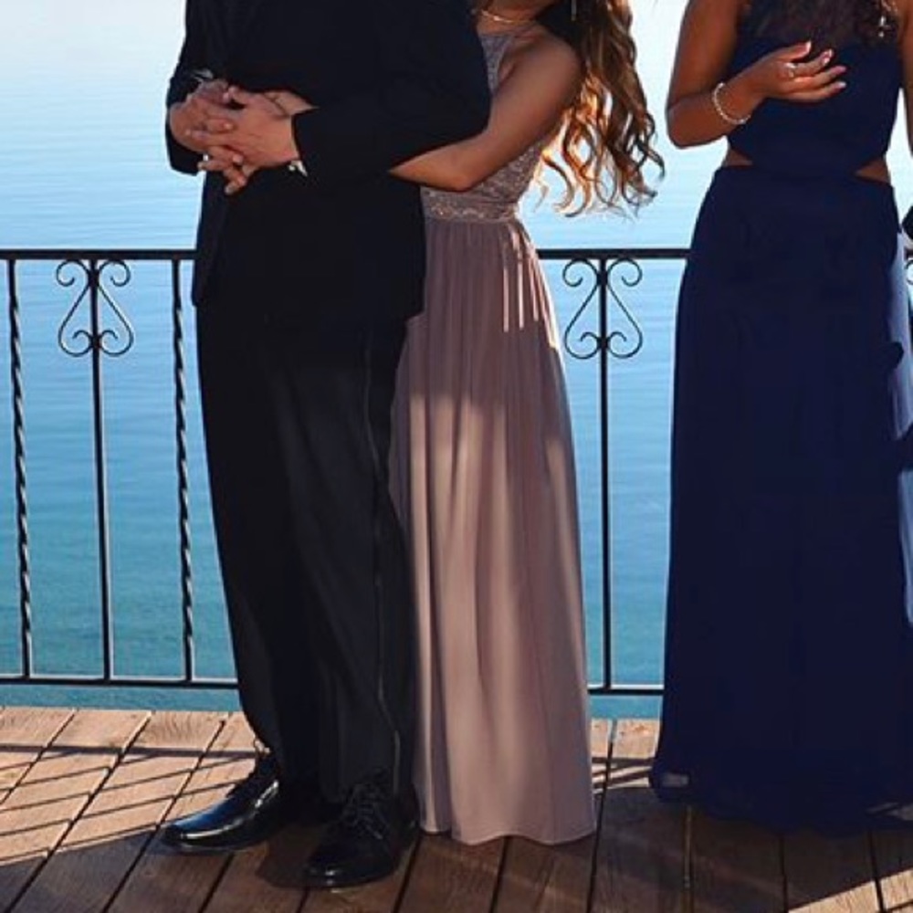 Prom Dress - Picture 2 of 6